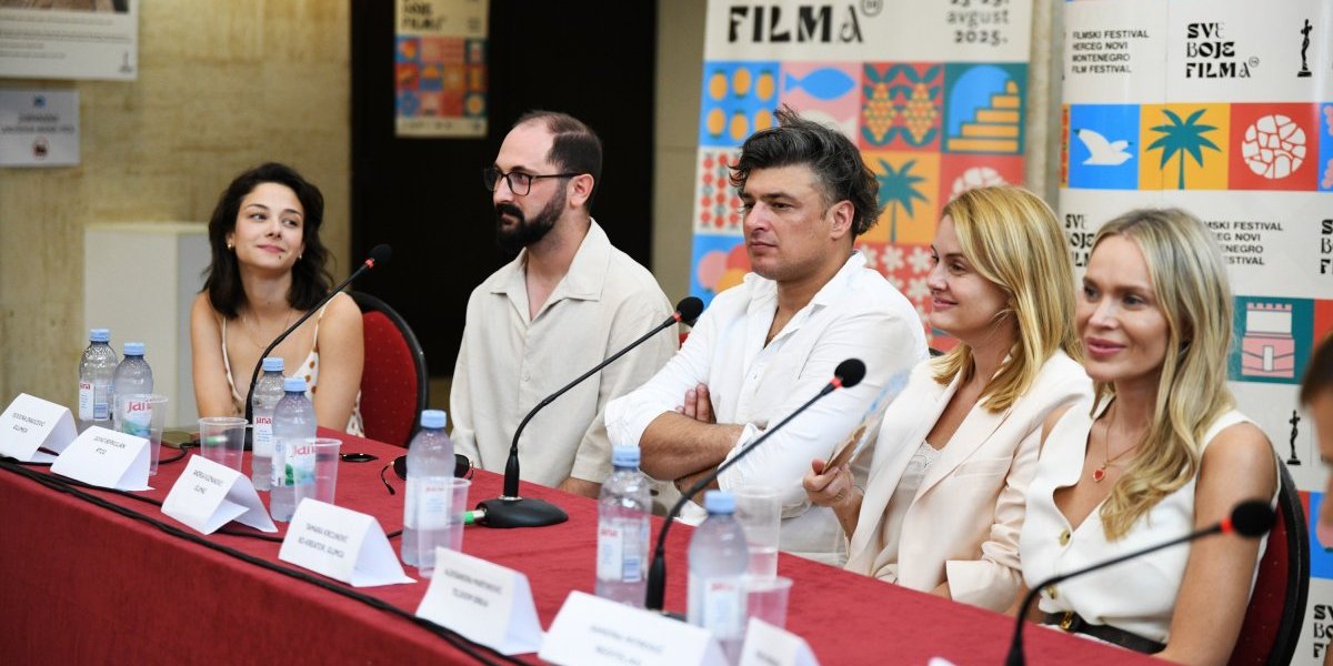 Telekom Srbija predstavio novi projekat "Ljuljaj me nežno" na filmskom festivalu Herceg Novi