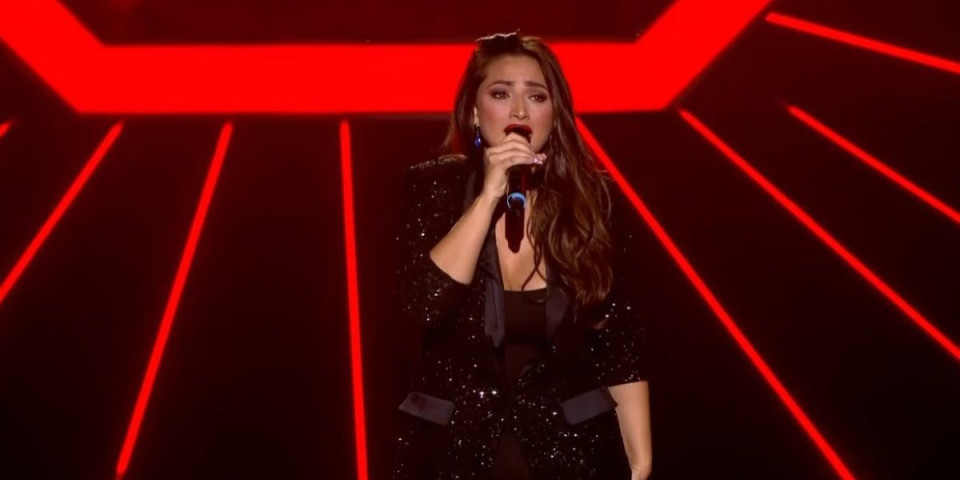 Pevačica se u 18. godini šlogirala - Olivera otkrila svoju tešku sudbinu: "Otac mi je umro na ružan način"