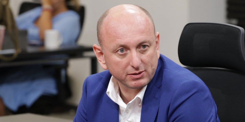 ŠOK! Milan Knežević hoće sam sebe da prijavi policiji - evo šta je uradio (VIDEO)