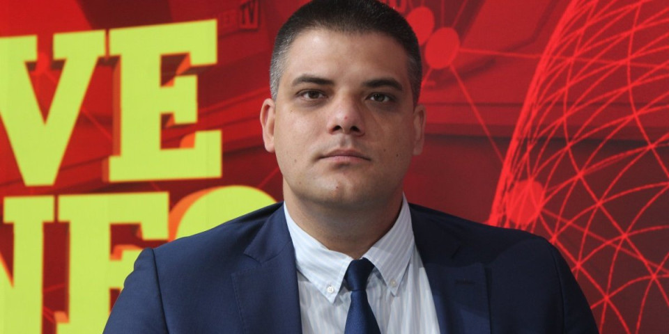 Napadaju Informer, a puna im usta slobode medija! Aleksandar Šešelj otkrio zbog čega je Informer "trn u oku" blokaderima