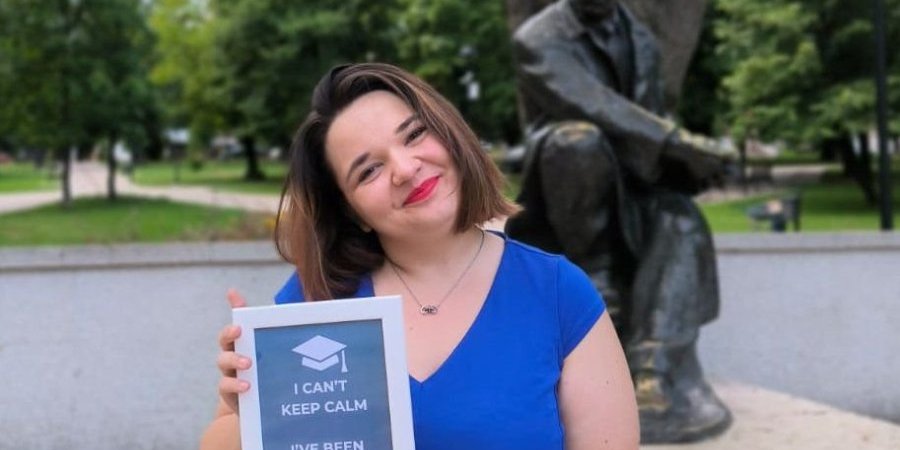 Pumpala, pumpala i napumpala - Sebi stipendiju od strane ambasade (FOTO)