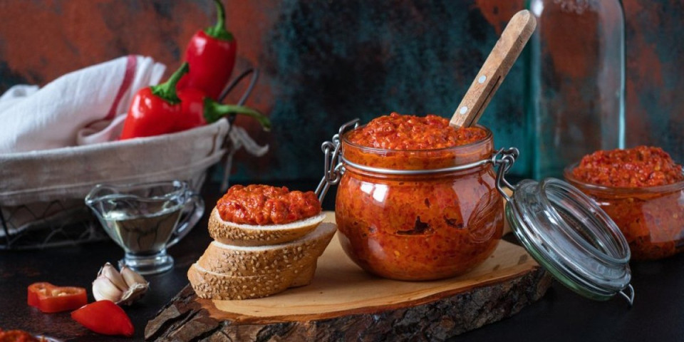 Recept za lažni ajvar: Namaz koji se pravi na brzinu, a ukusom osvaja sva čula
