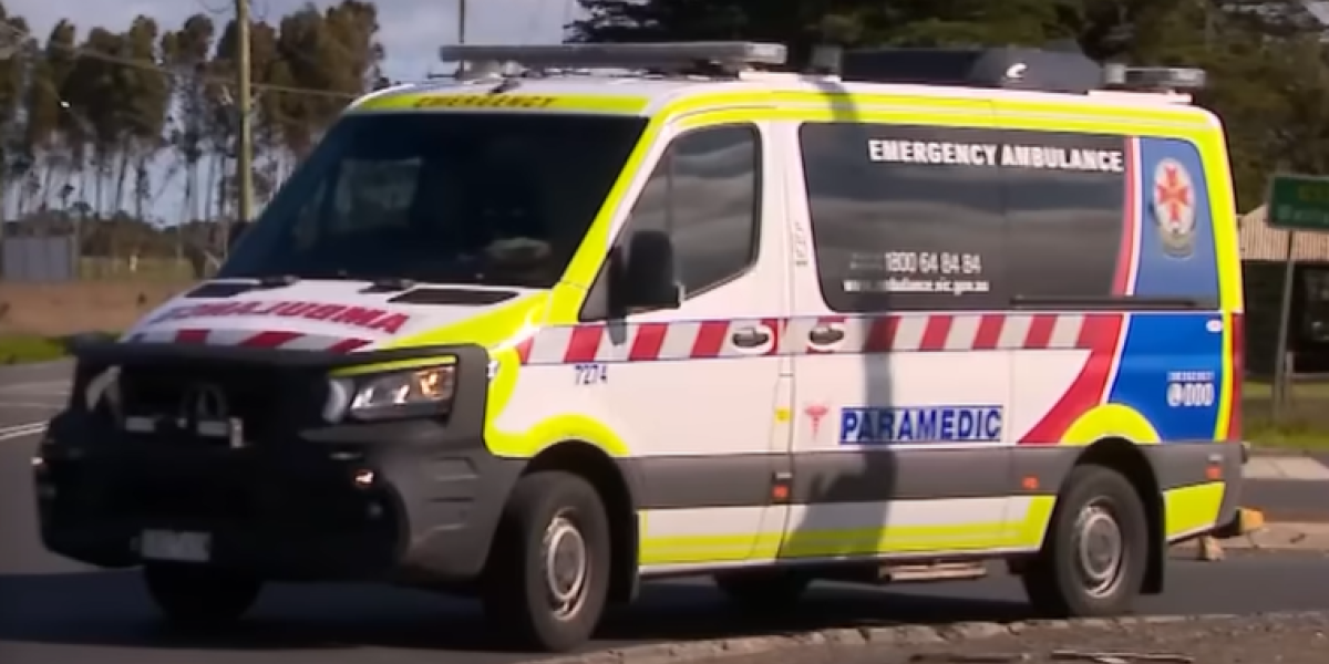 Autobus pun đaka sleteo sa seoskog puta, ima mrtvih! Horor u Australiji! (FOTO/VIDEO)