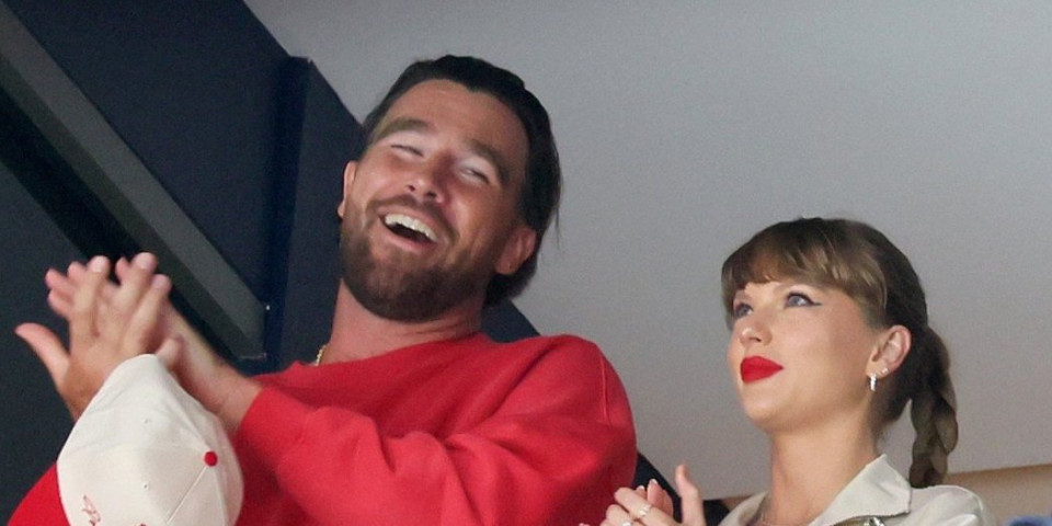 Verenički prsten Tejlor Svift: Rustična lepota sa masivnim kamenom - Dijamant sija kao sunce (FOTO)