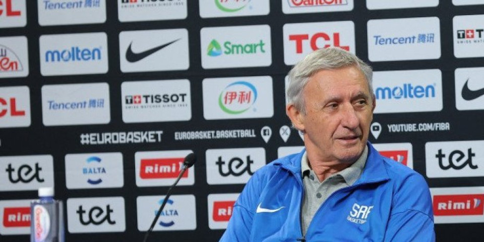 Selektor Pešić ljut: Ovo nema smisla, pogledajte koliko je sati