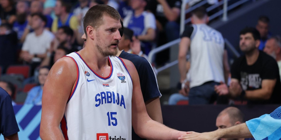 Vlasnik Denvera došao u Rigu zbog Jokića: Milijarder iz prvih redova gleda "orlove" (FOTO)