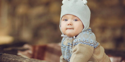 U Srbiji 2025. godine primećuje se zanimljiv zaokret kada je reč o imenima koja roditelji biraju za svoje mališane.