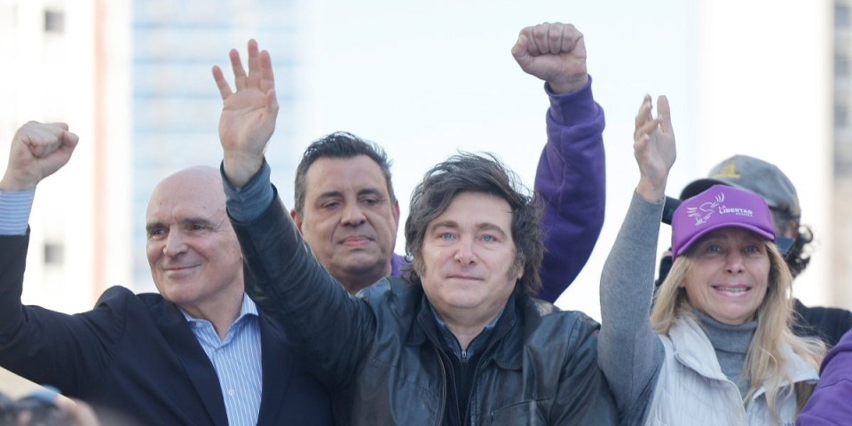 Skandal! Korupcionaška afera trese zemlju: Sumnja se da je predsednikova sestra "maznula" ozbiljnu cifru...