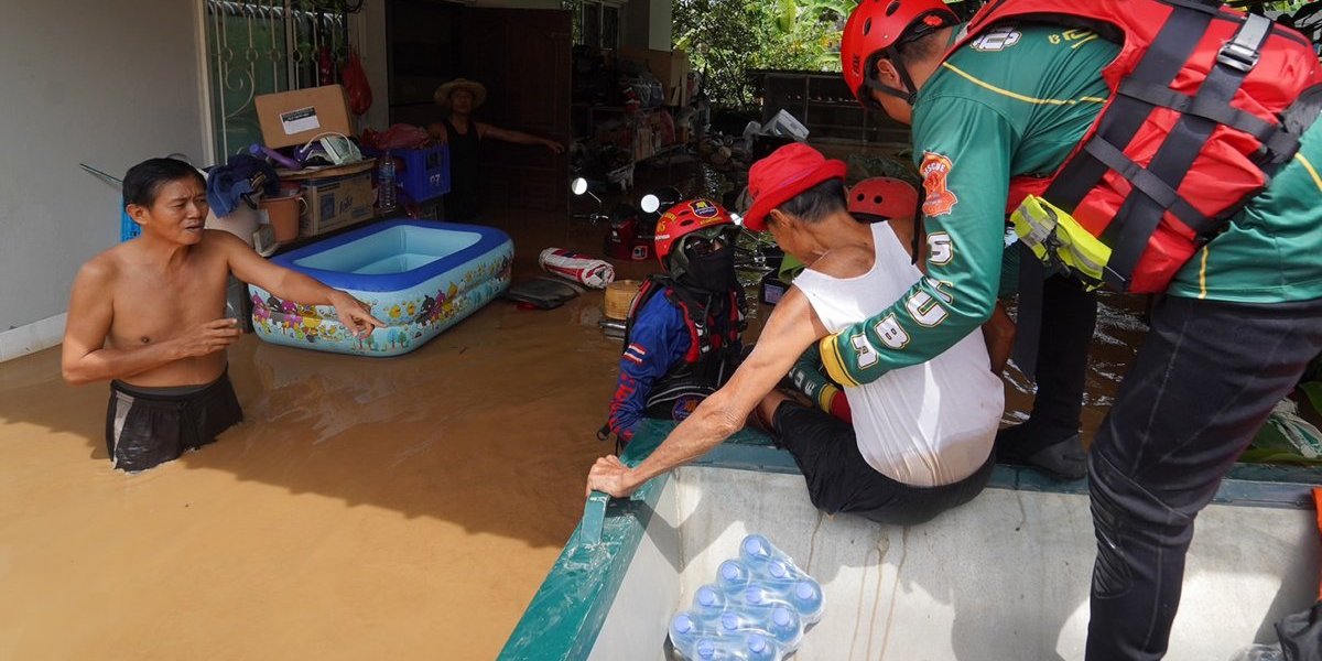 Tajland strahuje od još većih katastrofa: Najmanje pet osoba poginulo, desetine povređeno (FOTO/VIDEO)
