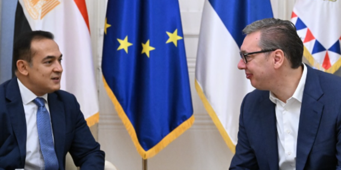 Vučić sa ambasadrom Egipta Salahom: "Zahvalan za njegov doprinos unapređenju dijaloga" (FOTO)