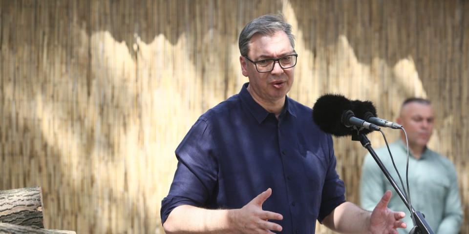 Lepo da su se našli! Vučić o sastanku rektora Đokića sa Konrad: "A neće da razgovaraju sa predstavnicima svoje države" (VIDEO)