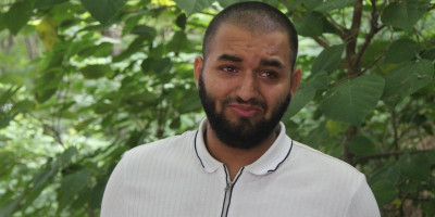 Saša P. (20) suprug Aleksandre P. (19) koja je svoju novorođenu bebu ostavila pored kontejnera u Zemunu, ekskluzivno je za Informer pričao o onome što je zadesilo njihovu porodicu.