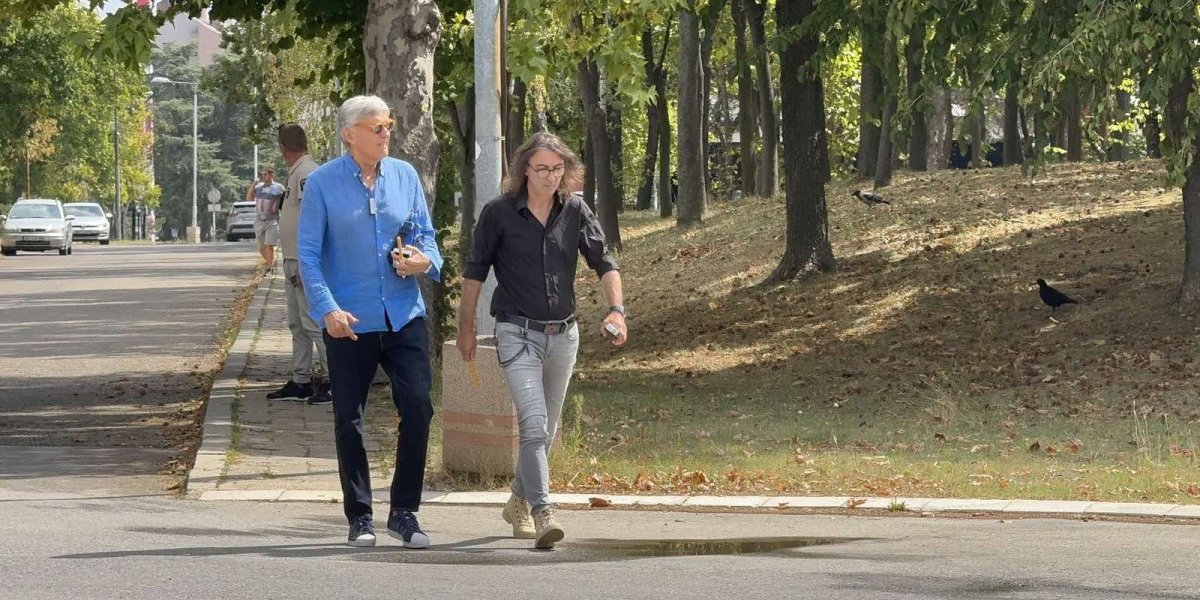 Rale prvi put u javnosti nakon skandala sa Anom Nikolić - Došao na pomen Saši Popoviću (VIDEO)