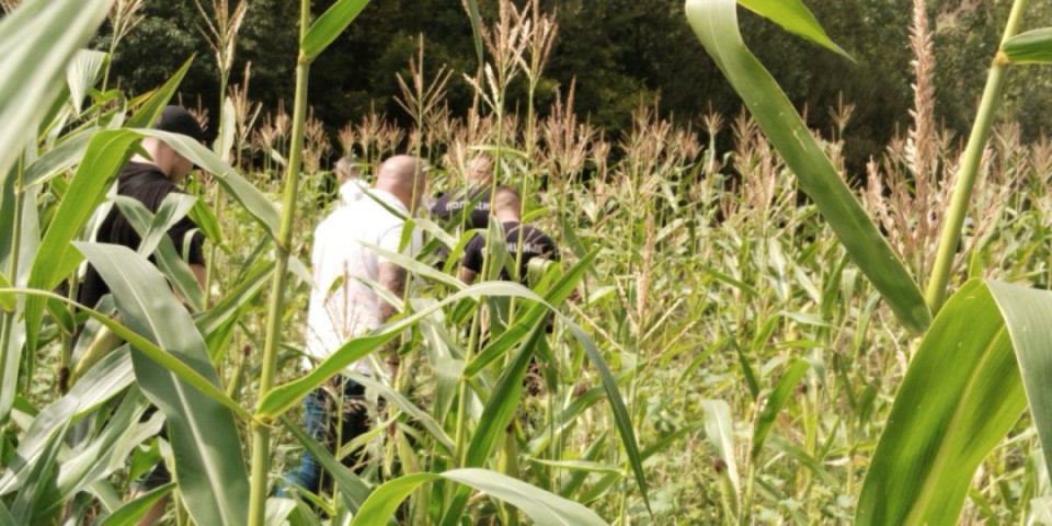 Krvave stvari oprao u potoku: Ubica mirno šetao kroz njivu i objašnjavao kako je ubio komšiju