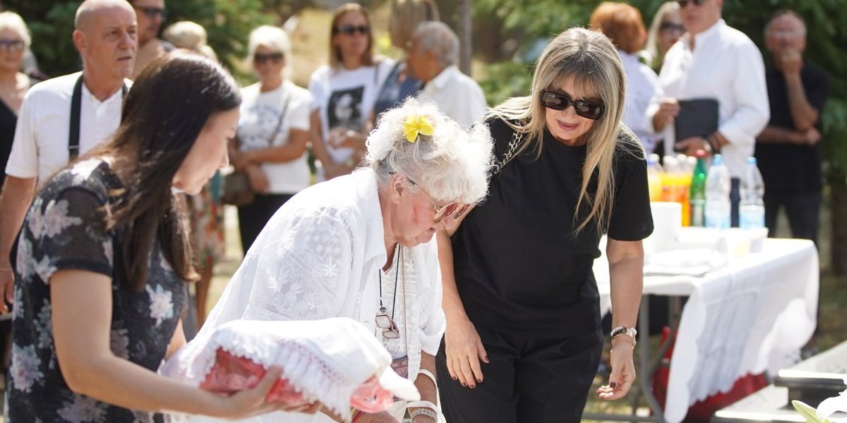 Suzana Jovanović i Sašina sestra