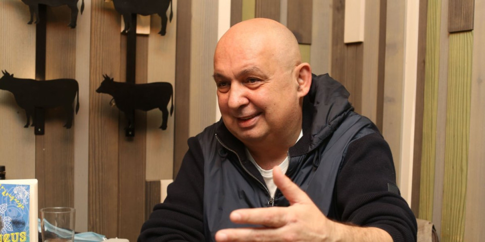 Kolumna Ivana Radovanovića za "Juronjuz": Il' me ženi, il' tamburu kupi