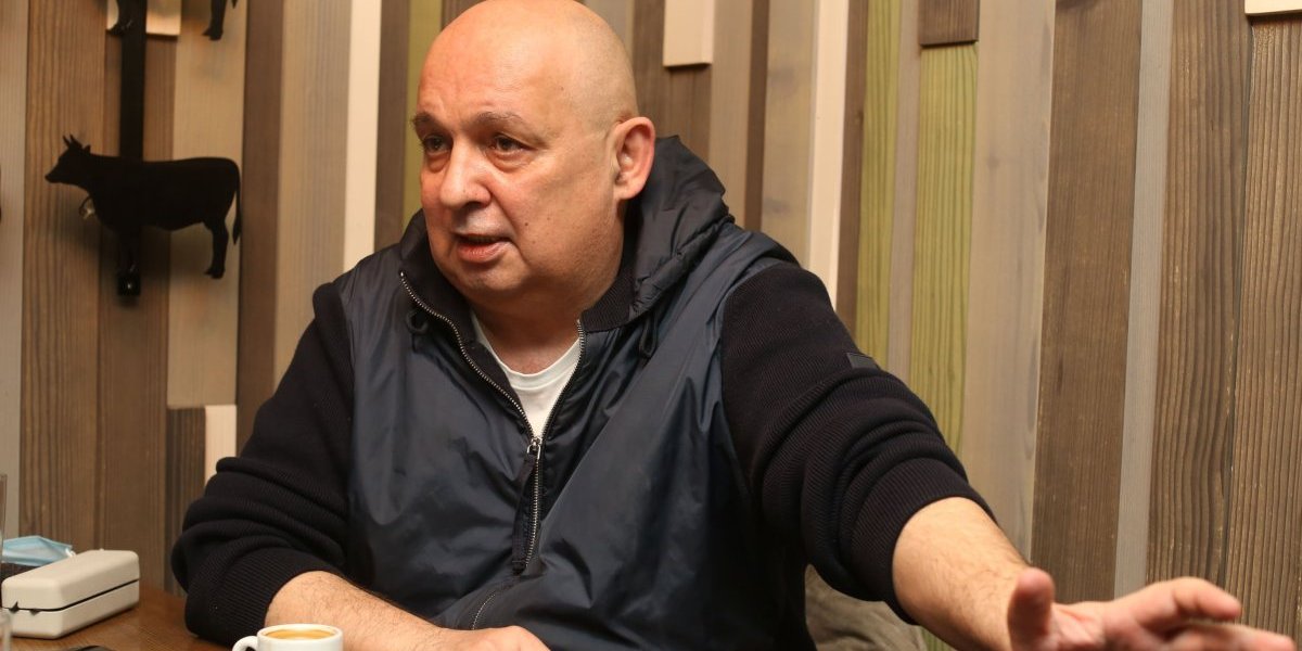 Kolumna Ivana Radovanovića za Juronjuz: "Budite se, somovi!"