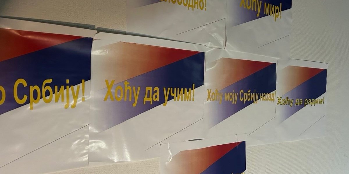 Srbi na Kosovu ustali protiv duplog terora - plakati osvanuli na svakom koraku, moćna poruka odzvanja: "Hoću moju Srbiju nazad"