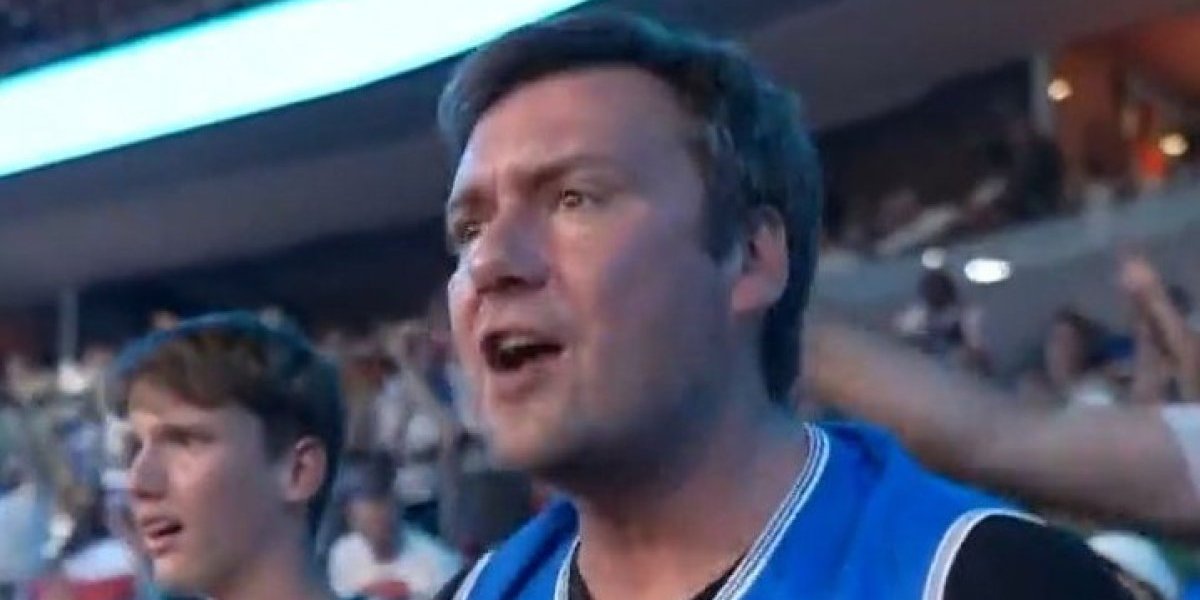 (FOTO) Još jedan glumački licemer: Uzima pare iz budžeta, a ide na sve Dinkove blokade!