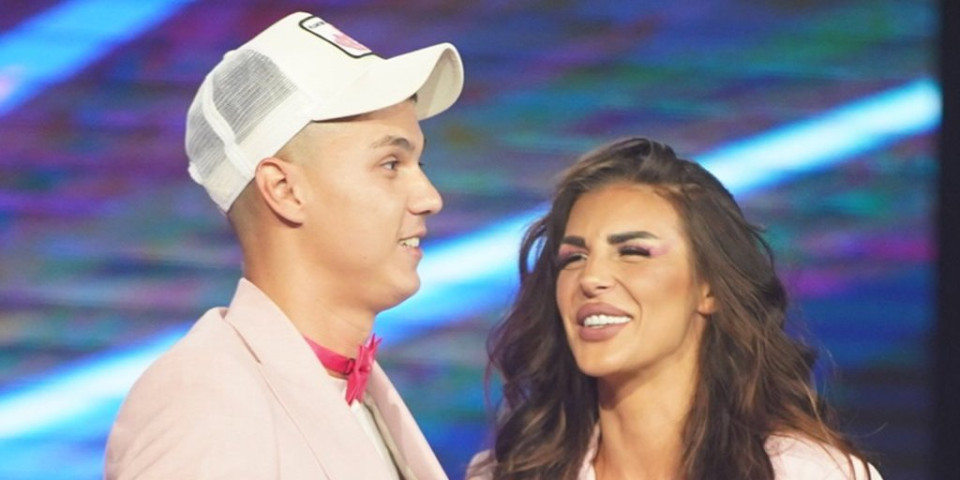 Ena Čolić sama birala verenički prsten: Mali Peja nije žalio pare (FOTO)