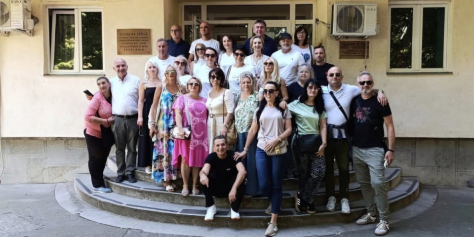 Živeli su zajedno u studentskom domu pre 30 godina i sad su se ponovo sreli