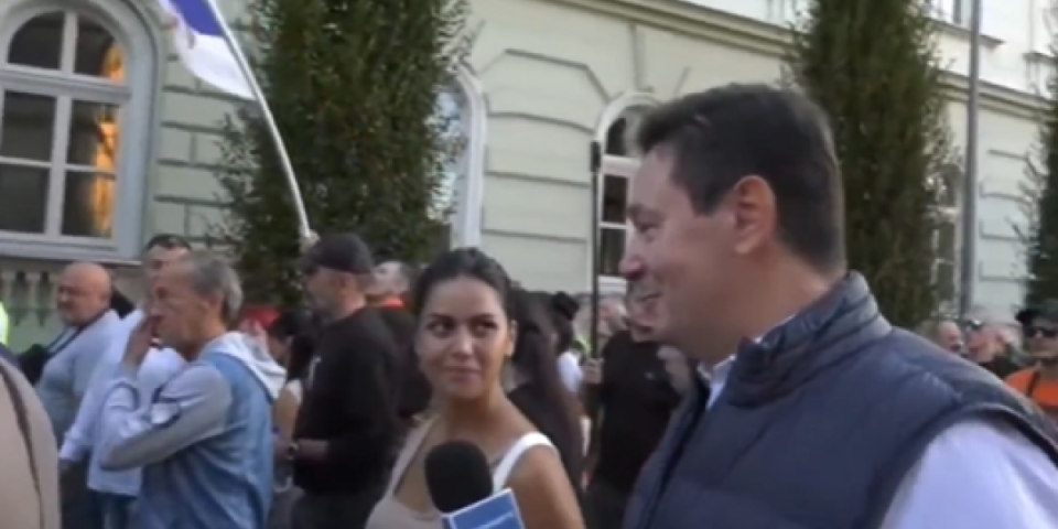 Narod vratio Šarovića na fabrička podešavanja! Evo kako građani Srbije objašnjavaju novinaru u pokušaju šta je pristojna Srbija (VIDEO)