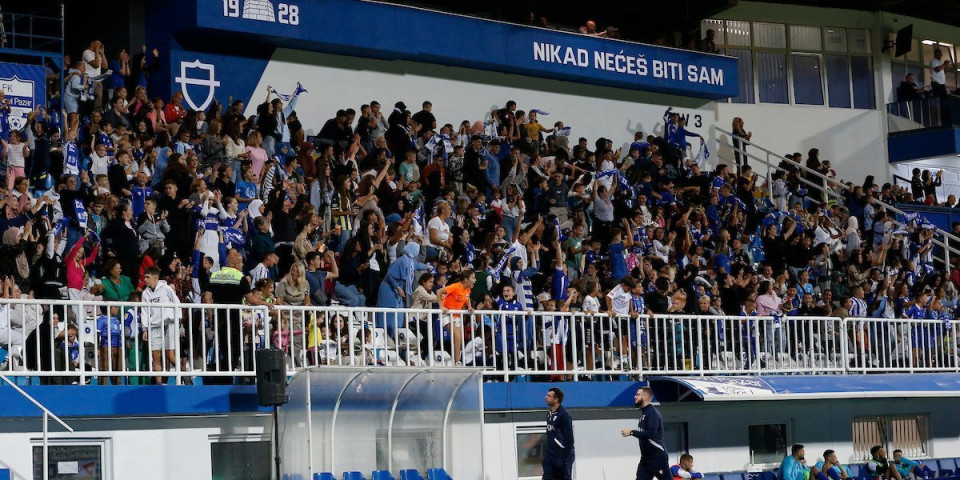 Jezive i skandalozne scene u Novom Pazaru - Žene i deca vređali igrače Zvezde