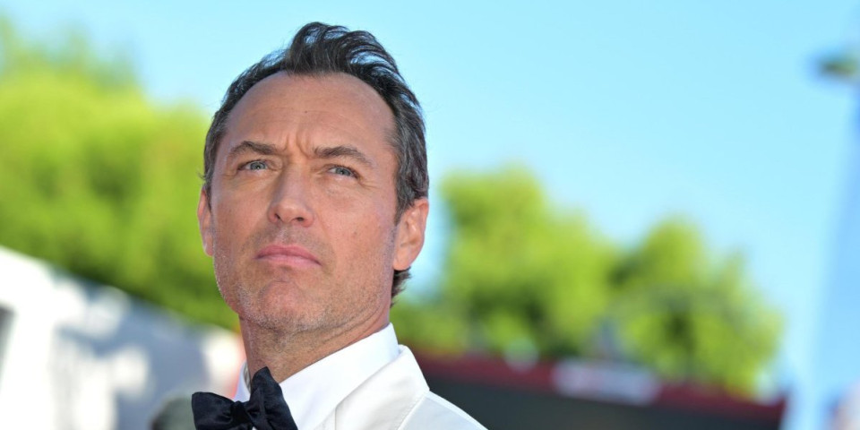 "Džabe što je lep, kada mu je ponos minijaturan": Glumac važi za najvećeg ženskaroša na svetu