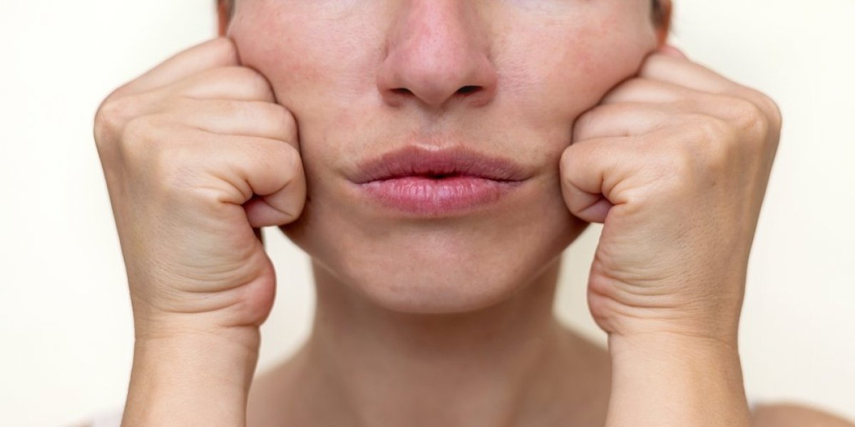 Upoznajte najnoviju tehniku za podmlađivanje - Joga za lice briše bore kao gumicom