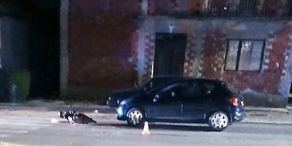 Težak udes u Vranju: Oboren motociklista (FOTO)