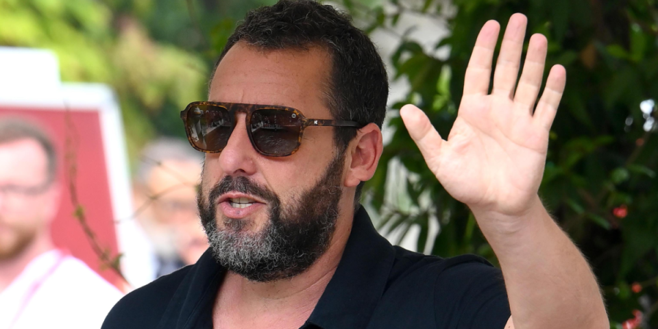 Ima milione na računu, a živi kao da ima prosečnu platu: Adam kupuje na buvljacima, jede ostatke i ne vozi auto