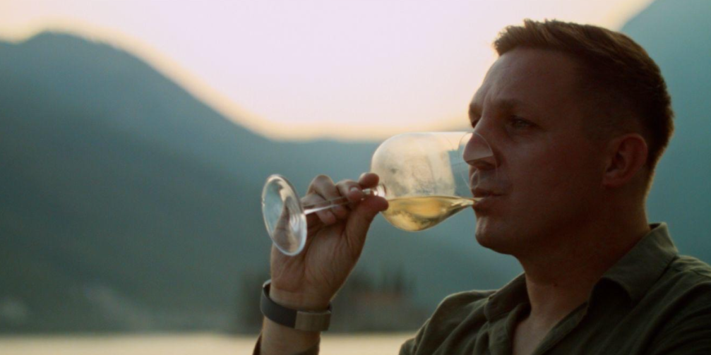 Nova muzička era! Otkriven datum prvog koncerta pevača kog svi vole, a njegova nova balada rasplakala je publiku (VIDEO)