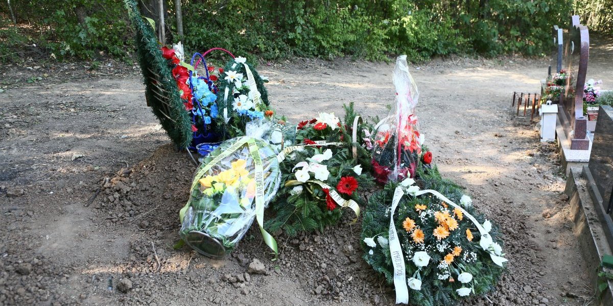 Grobno mesto Branimira i Gorana M.