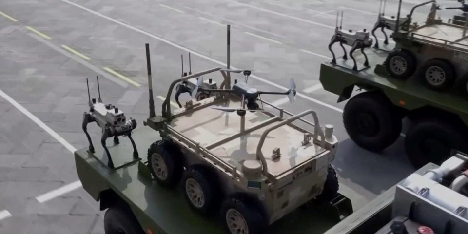 (VIDEO) Misteriozno oružje iz Kine frapiralo ceo svet: Loviće nas ovi vukovi... Od veštačke inteligencije niko neće pobeći!