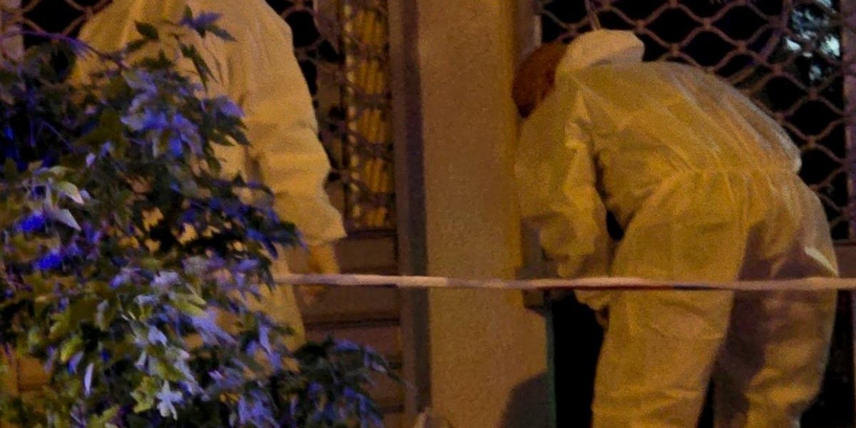 Forenzičari na mestu ubistva 