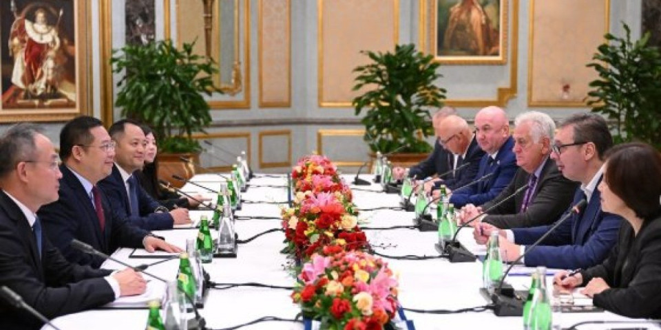 Vučić sa predstavnicima kompanije Guangdong Hongda: Pokazali su zainteresovanost za investiranje