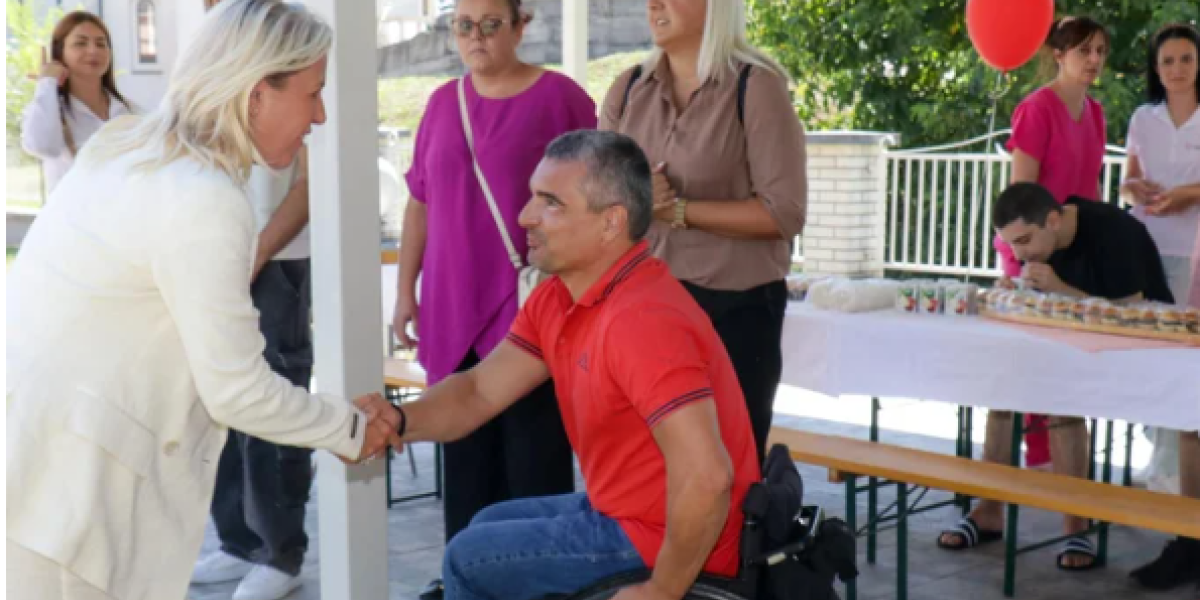 Podrška deci i mladima sa invaliditetom: Akcija "Za grad koji se voli" u Šapcu