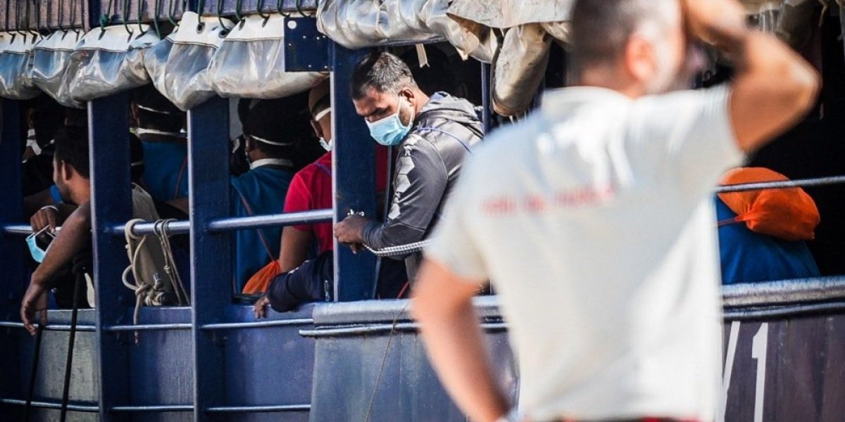 Masakr na brodu: Oko 70 ljudi ubijeno i bačeno u more - razlog će vas zaprepastiti!