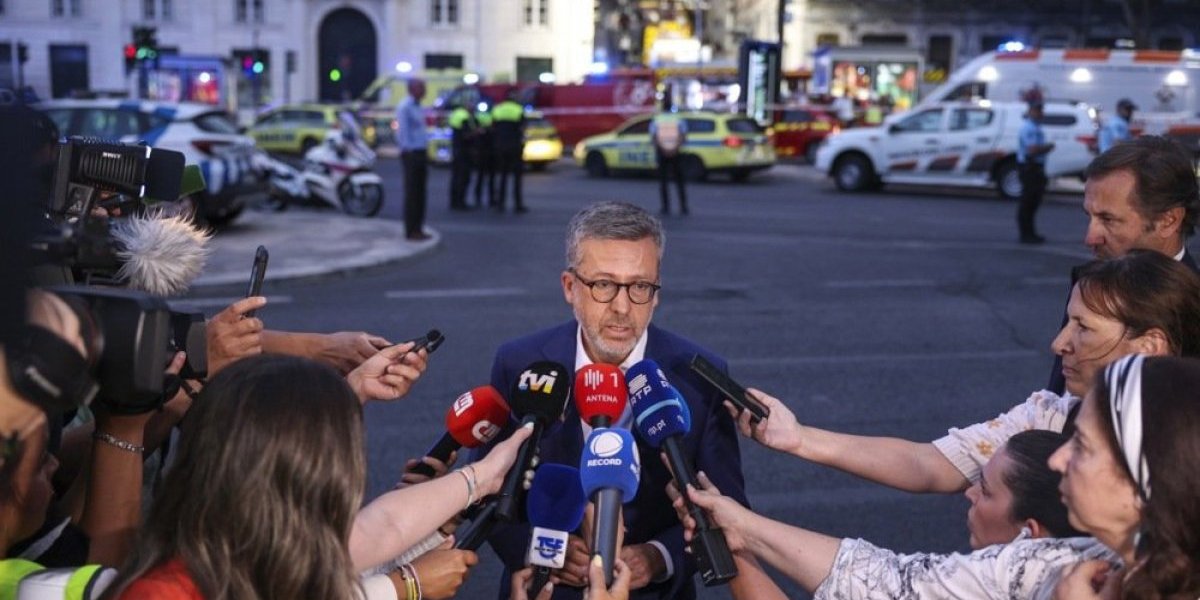 Gradonačelnik Lisabona na mestu nesreće