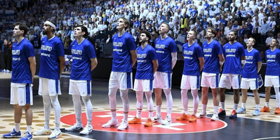 Urliču i lupaju šamare jedni drugima - Finci šokirali planetu (VIDEO)