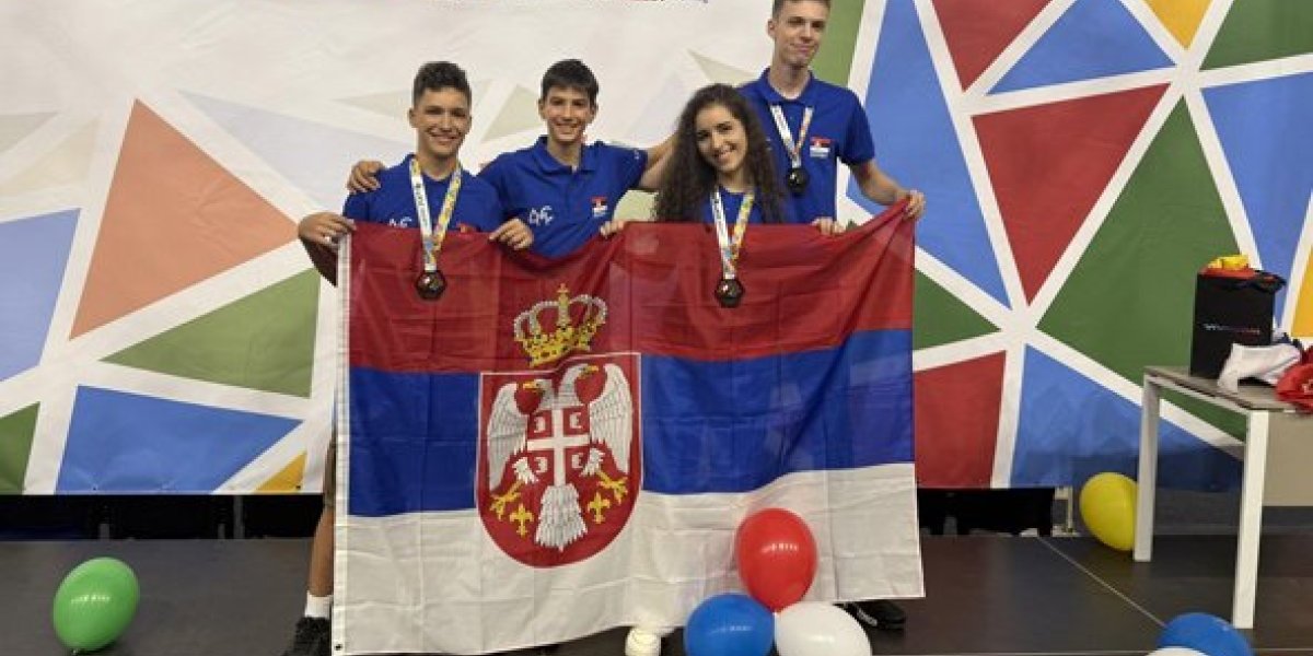 Još jedan uspeh naših informatičara: Tri medalje na Olimpijadi u Bugarskoj