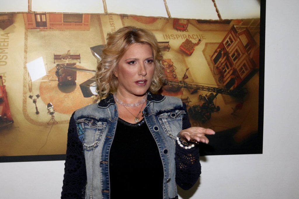 Jelena Golubović otkrila detalje razvoda - Sama dočekuje Božić: "On pred mamom samo ćuti"