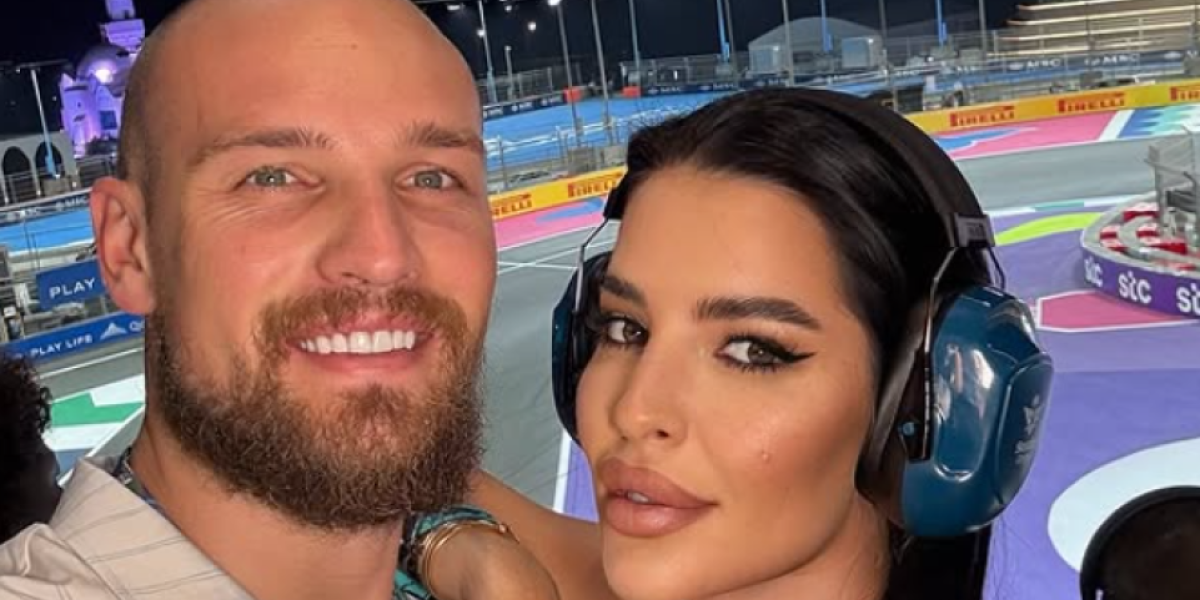 Torta lebdi u vazduhu: Predrag i Ana Rajković ćerki za prvi rođendan priredili bajku