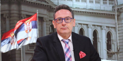 Prodane duše, lideri antisrpske blokaderske opozicije - Dragan Đilas, Dobrica Veselinović, Pavle Grbović, Biljana Đorđević, Zdravko Ponoš, Borko Stefanović i Ana Jakovljević, obnevideli od mržnje prema Srbiji i predsedniku Vučiću, otrčali su u Evropski parlament u Strazbur, zbog toga što im je propao pokušaj izazivanja građanskog rata i krvave obojene revolucije u Srbiji.