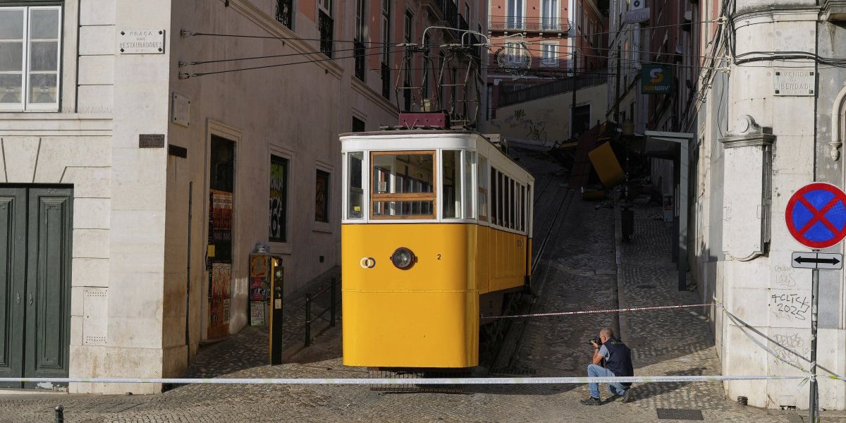 Žičara u Lisabonu iskliznula iz šina