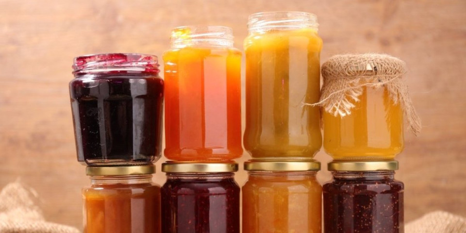 Slatki namazi su toksična bomba: Šta je ovo unutra? Sastav očajan (TABELA)