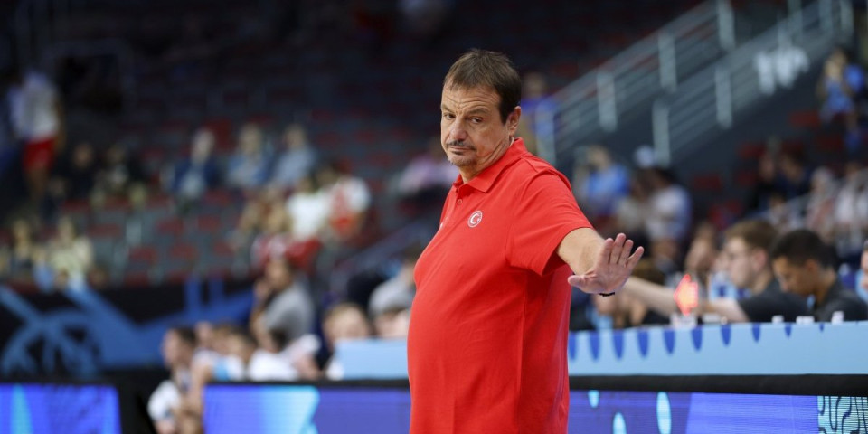 Turčin dobio šamarčinu, ali se ponovo busa u grudi