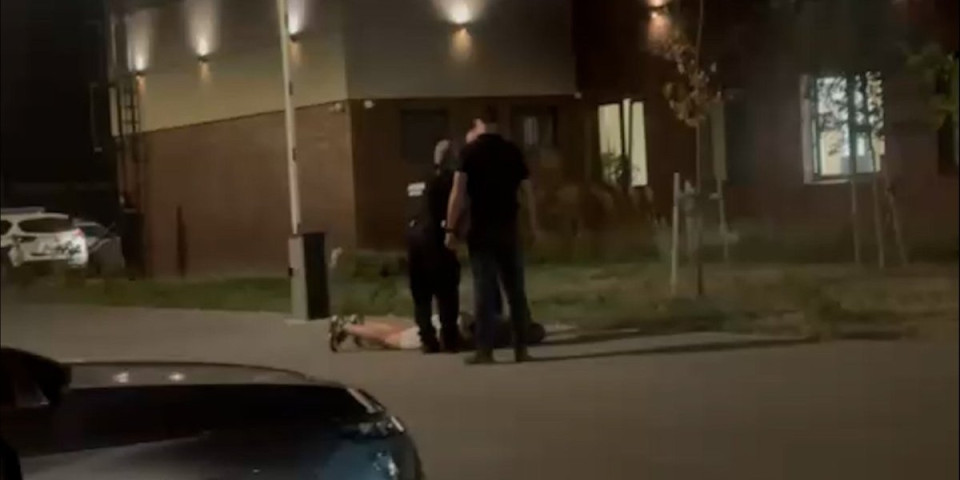 Melem za oči! Počela hapšenja blokadera: Policija ih saterala u ćošak i oborila na zemlju (VIDEO)