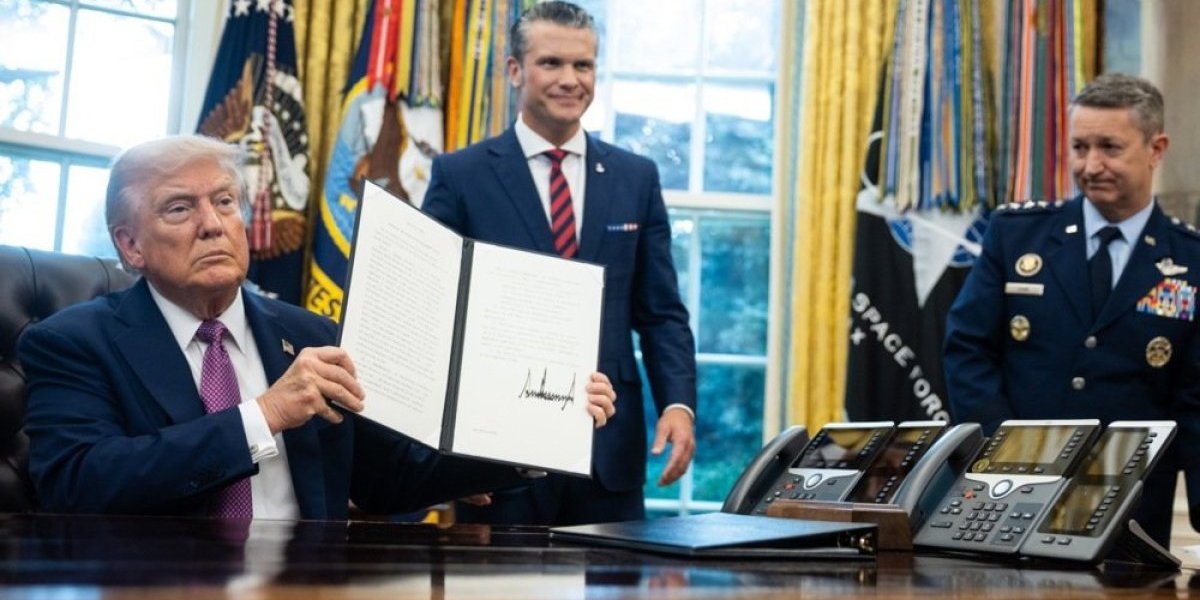 Tramp potpisao: Amerika dobila Ministarstvo rata!