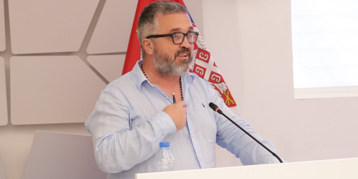 Hitno se oglasio ANS: Najoštrije osuđujemo monstruozne pretnje Vučićeviću i njegovoj deci